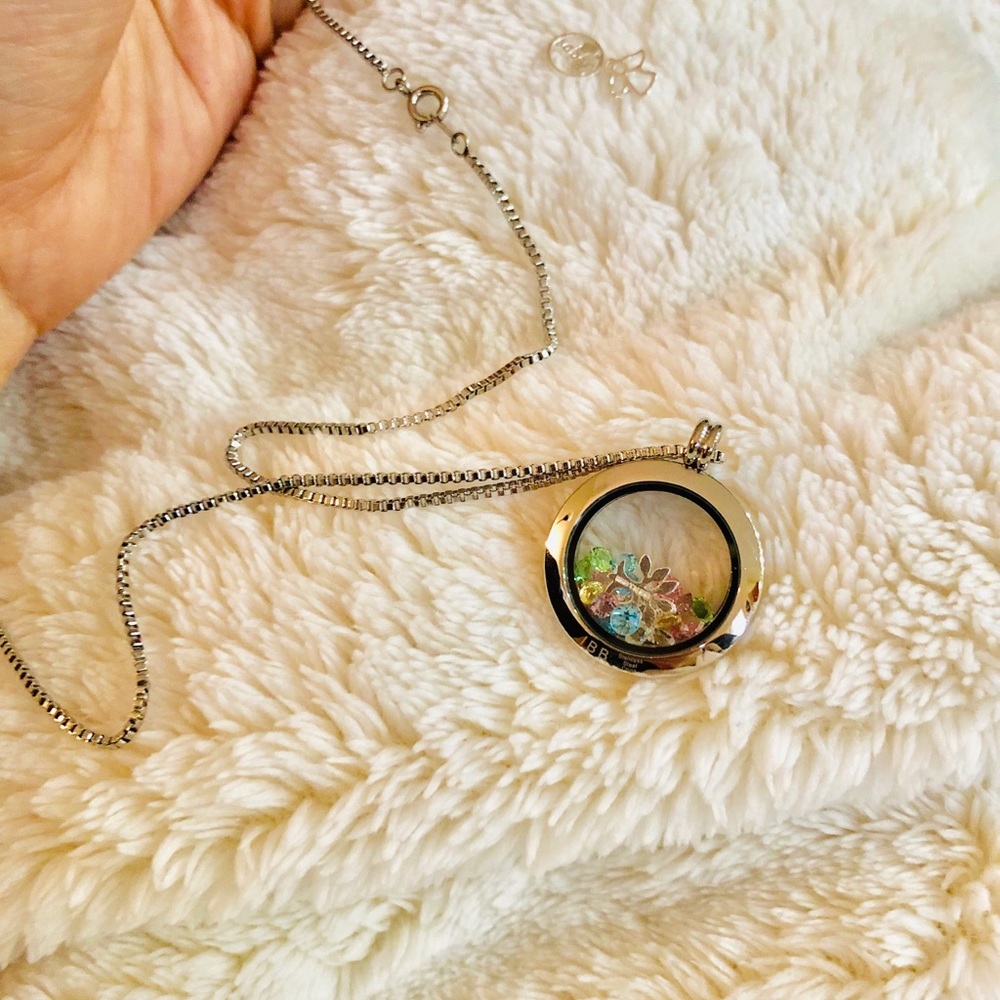 Blue La Rue Locket - Picture 3 of 8